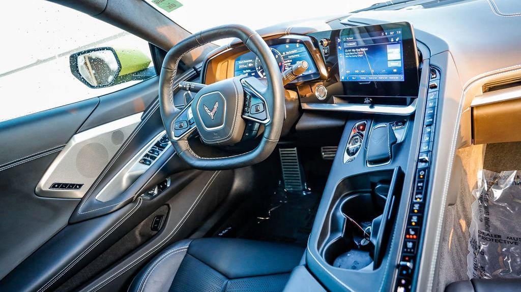 Used 2024 Chevrolet Corvette Stingray w/ Z51 Performance Package image 13