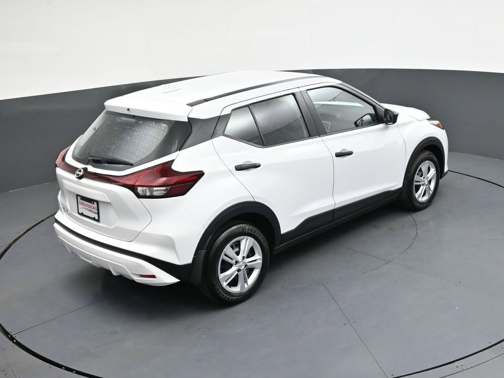 Certified 2025 Nissan Kicks Play S FWD image 24