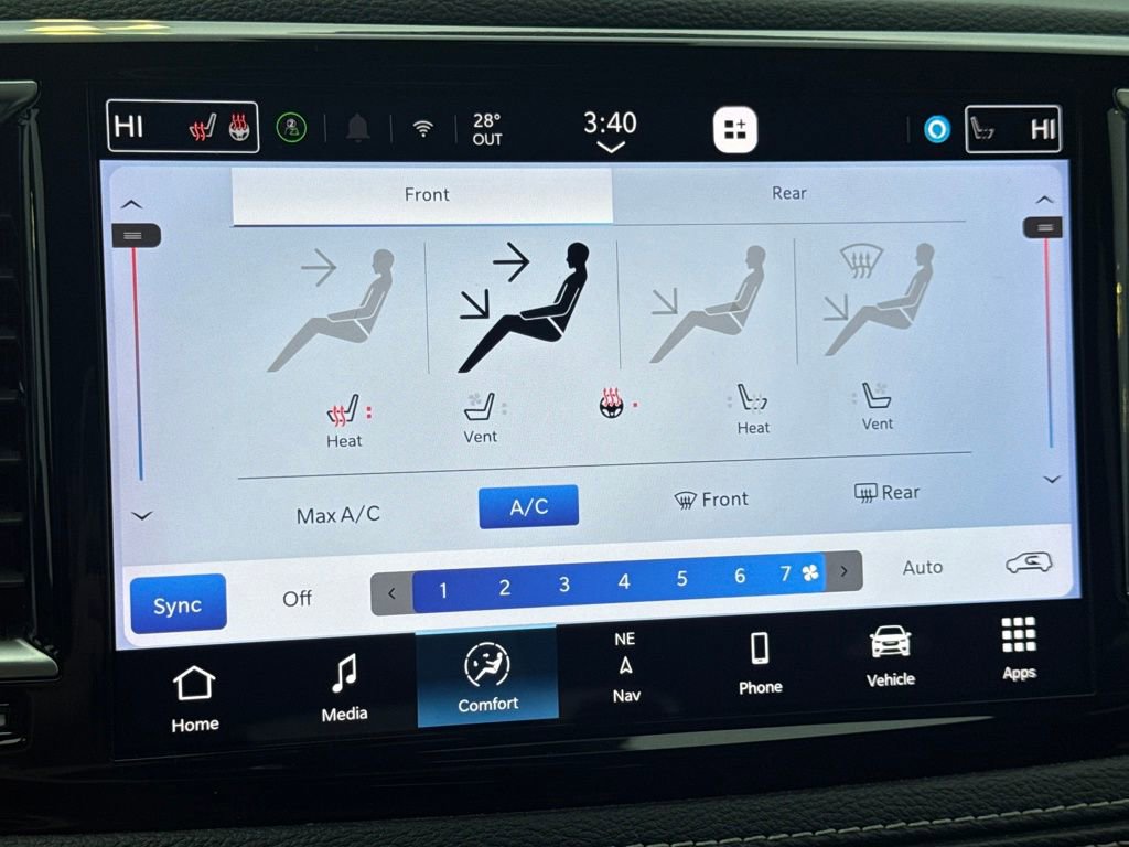 Used 2024 Chrysler Pacifica Limited w/ S Appearance Package image 45