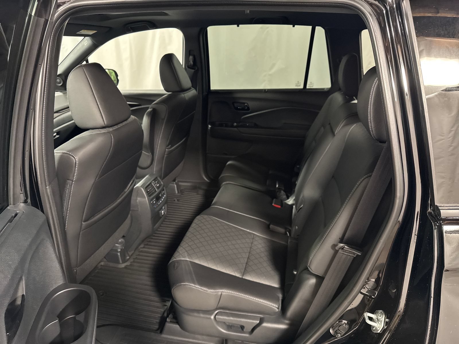 Used 2023 Honda Passport Elite image 5