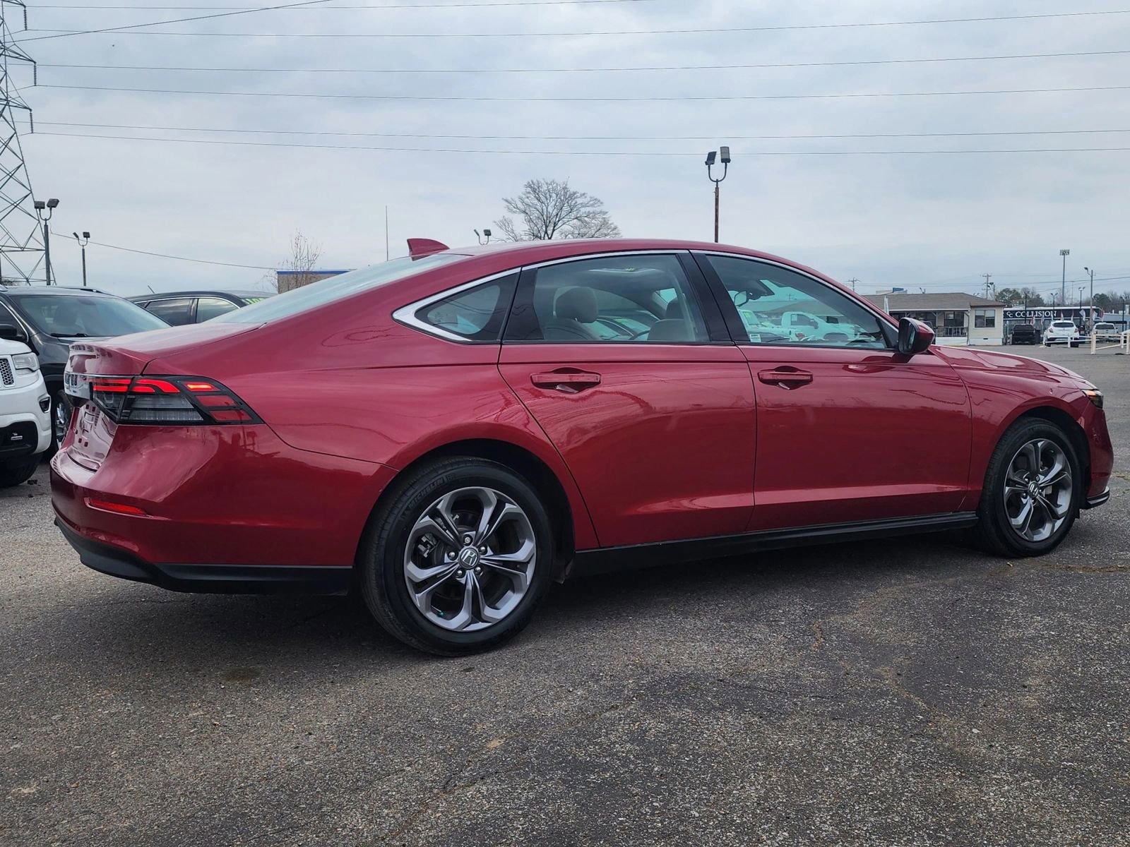 Used 2024 Honda Accord EX image 10