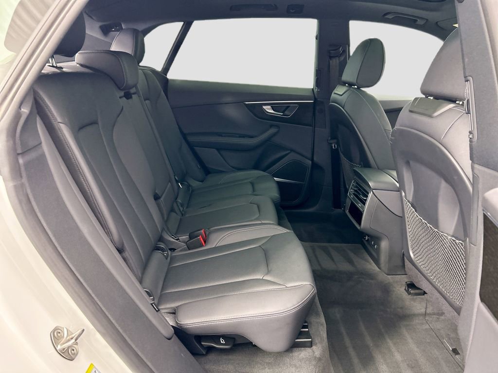 Certified 2025 Audi Q8 Premium Plus w/ Premium Plus Package image 21