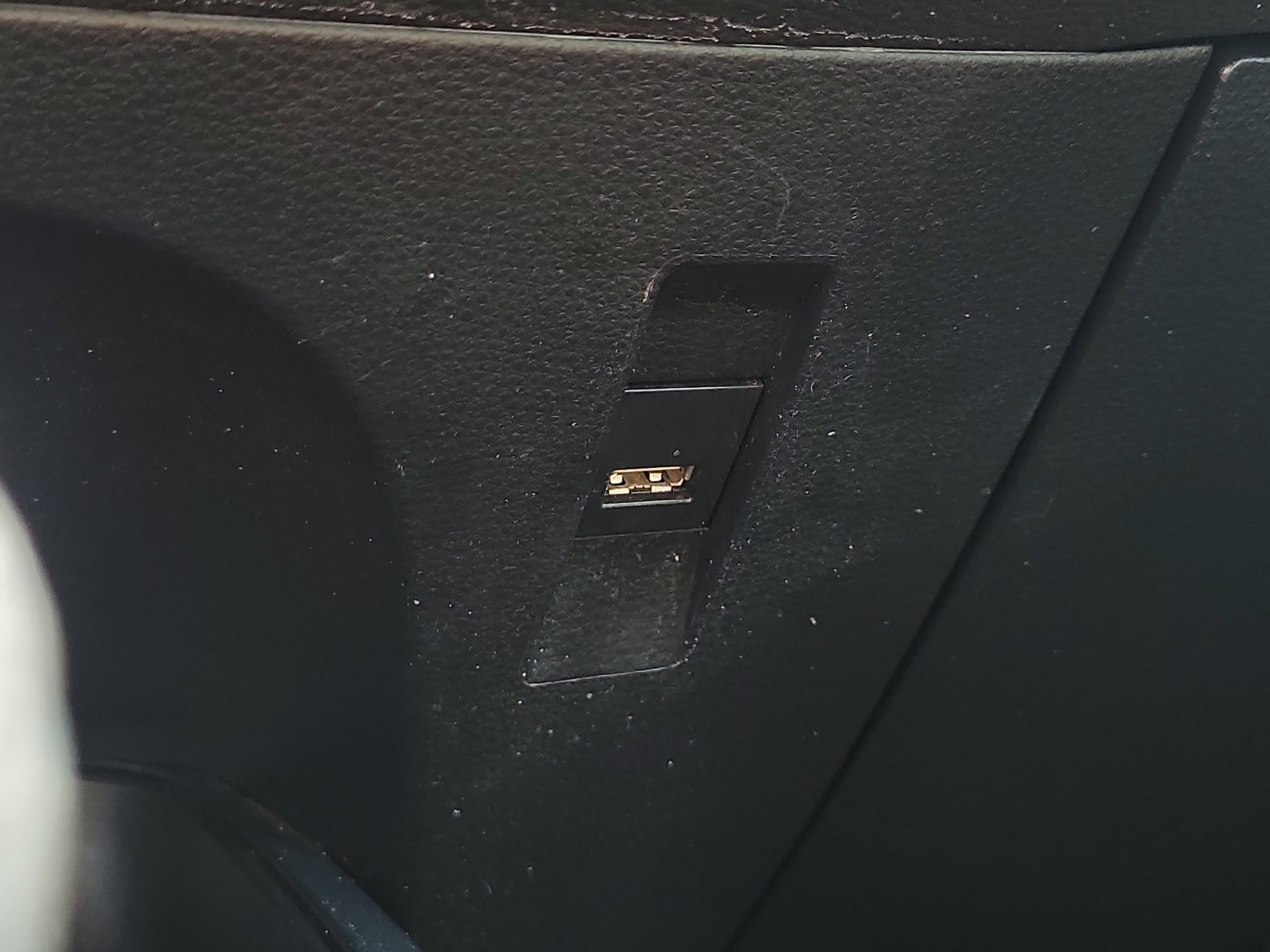 Used 2022 Toyota Corolla LE image 28