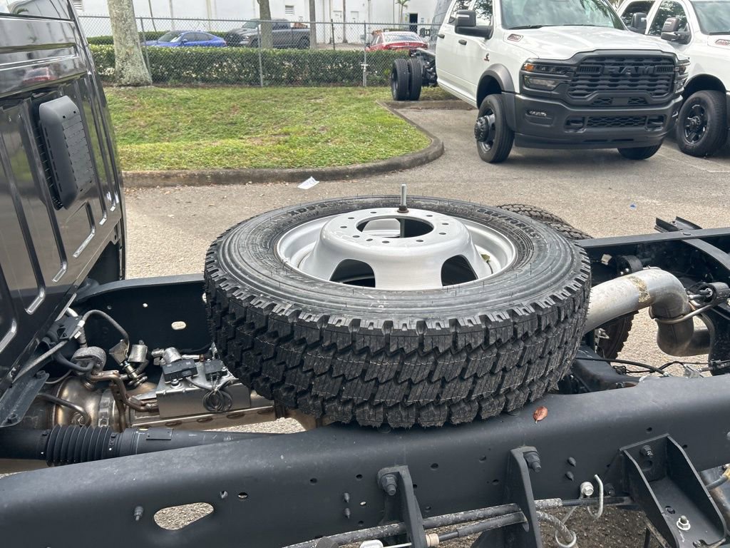 Used 2025 RAM 5500 Tradesman image 12