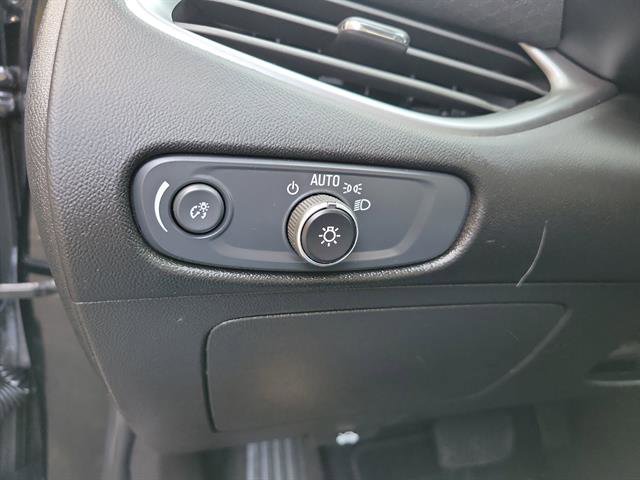 Used 2025 Chevrolet Malibu LT image 22