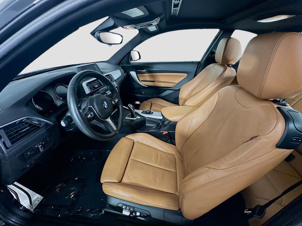 Used 2020 BMW 230i Coupe w/ M Sport Package image 5