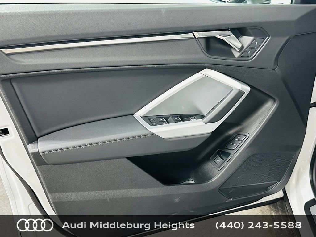 Certified 2025 Audi Q3 2.0T Premium w/ Convenience Package image 32