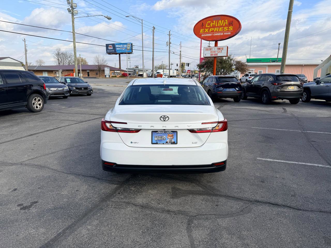Used 2025 Toyota Camry LE FWD image 9