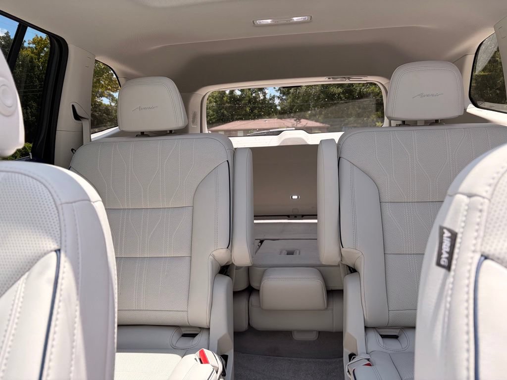 Used 2026 Buick Enclave Avenir w/ Super Cruise Package FWD image 16