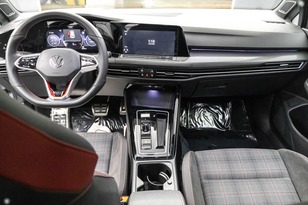 Used 2024 Volkswagen GTI SE image 23