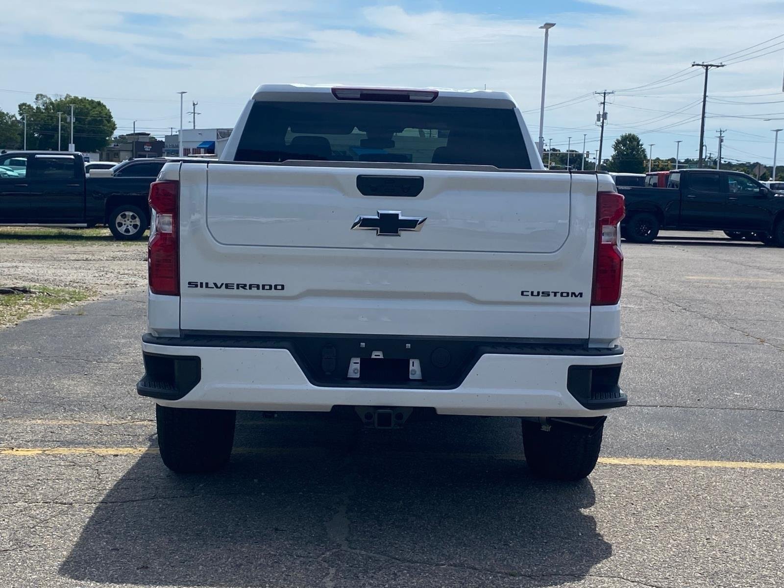 New 2026 Chevrolet Silverado 1500 Custom w/ Turbomax Blackout Package AWD/4WD image 4