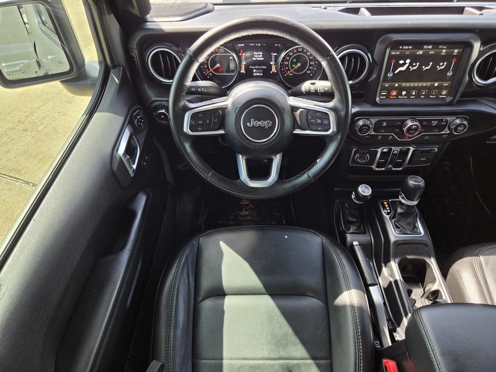 Used 2020 Jeep Wrangler Unlimited Sahara AWD/4WD image 13