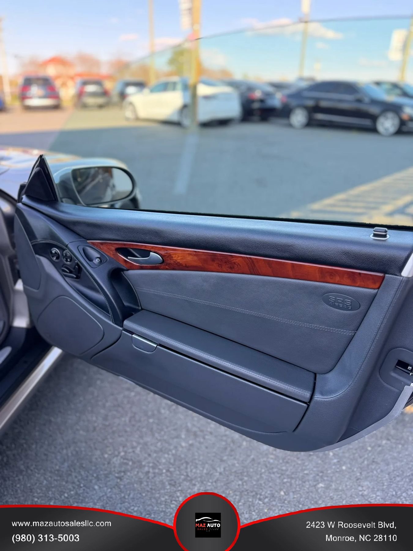 Used 2006 Mercedes-Benz SL 55 AMG SL 55 AMG Roadster 2D image 21