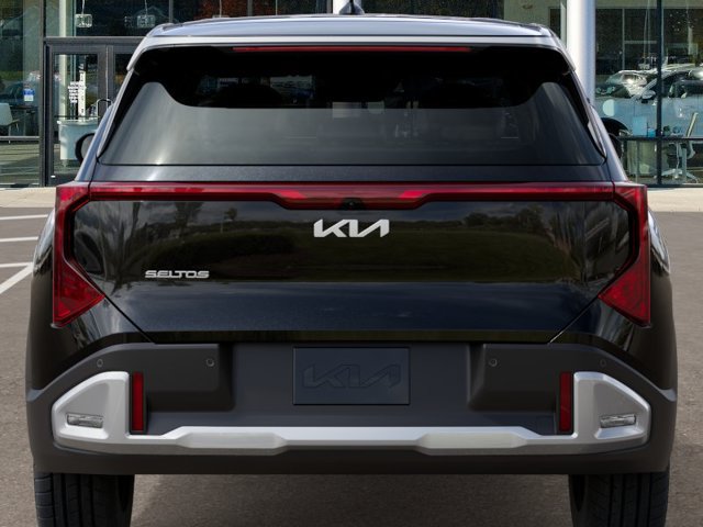New 2027 Kia Seltos LX FWD image 13