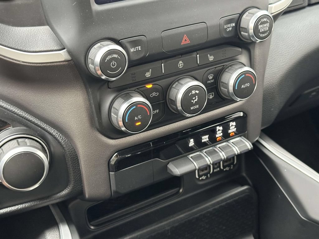 Used 2020 RAM 1500 Big Horn AWD/4WD image 27