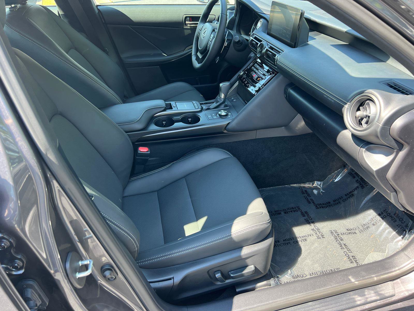 Used 2025 Lexus IS 350 F Sport image 14