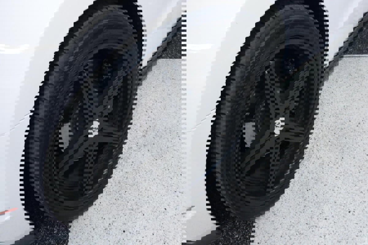 Used 2012 Ford Mustang Shelby GT500 w/ Electronics Pkg image 40