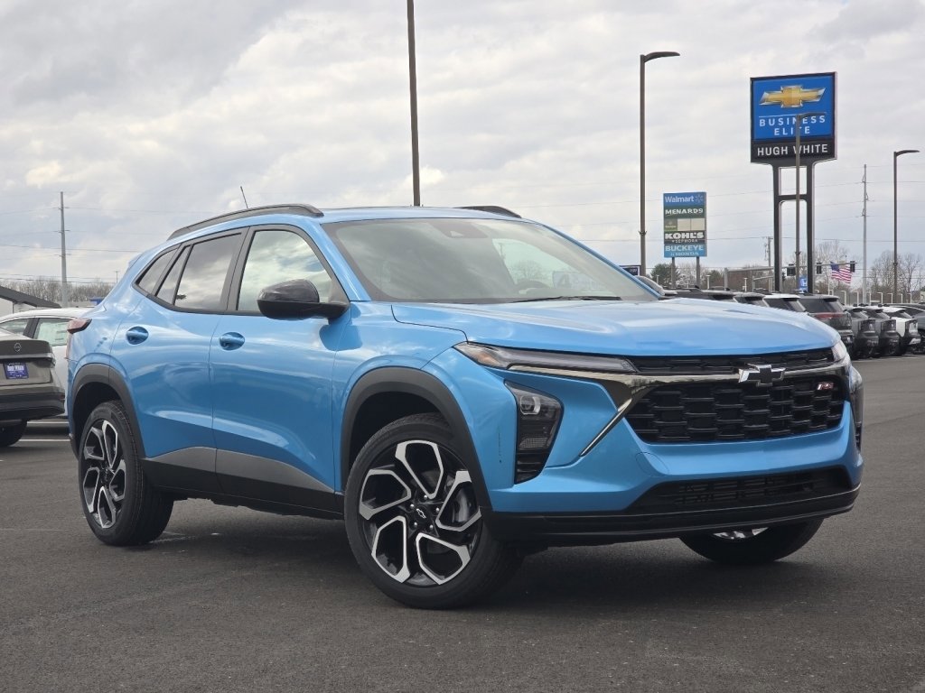 New 2026 Chevrolet Trax RS w/ Sunroof Package image 2