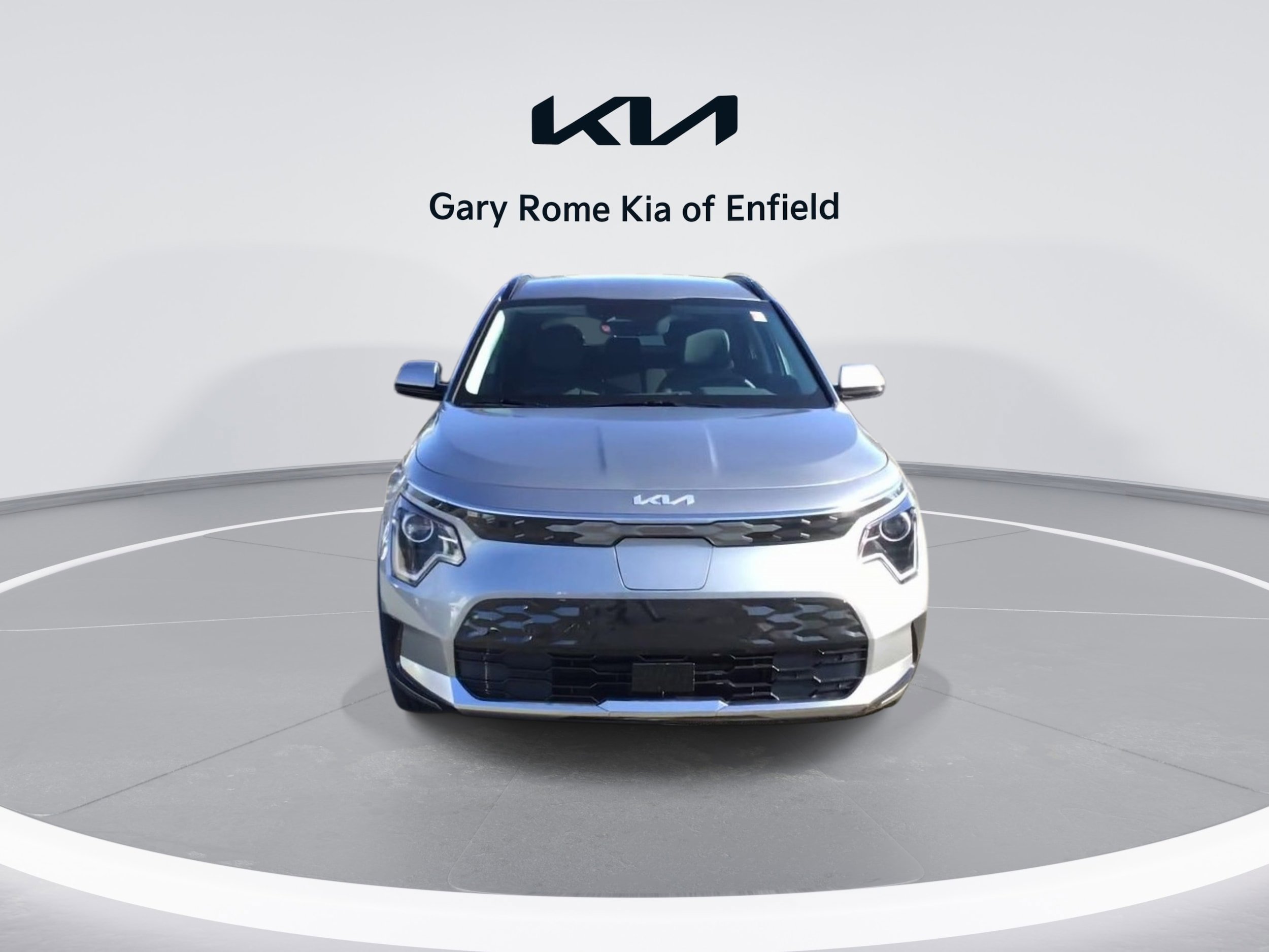 Used 2024 Kia Niro Wind w/ Wind Preserve Package FWD image 3