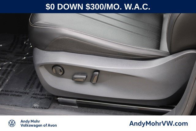 Used 2024 Volkswagen Tiguan SE AWD/4WD image 17