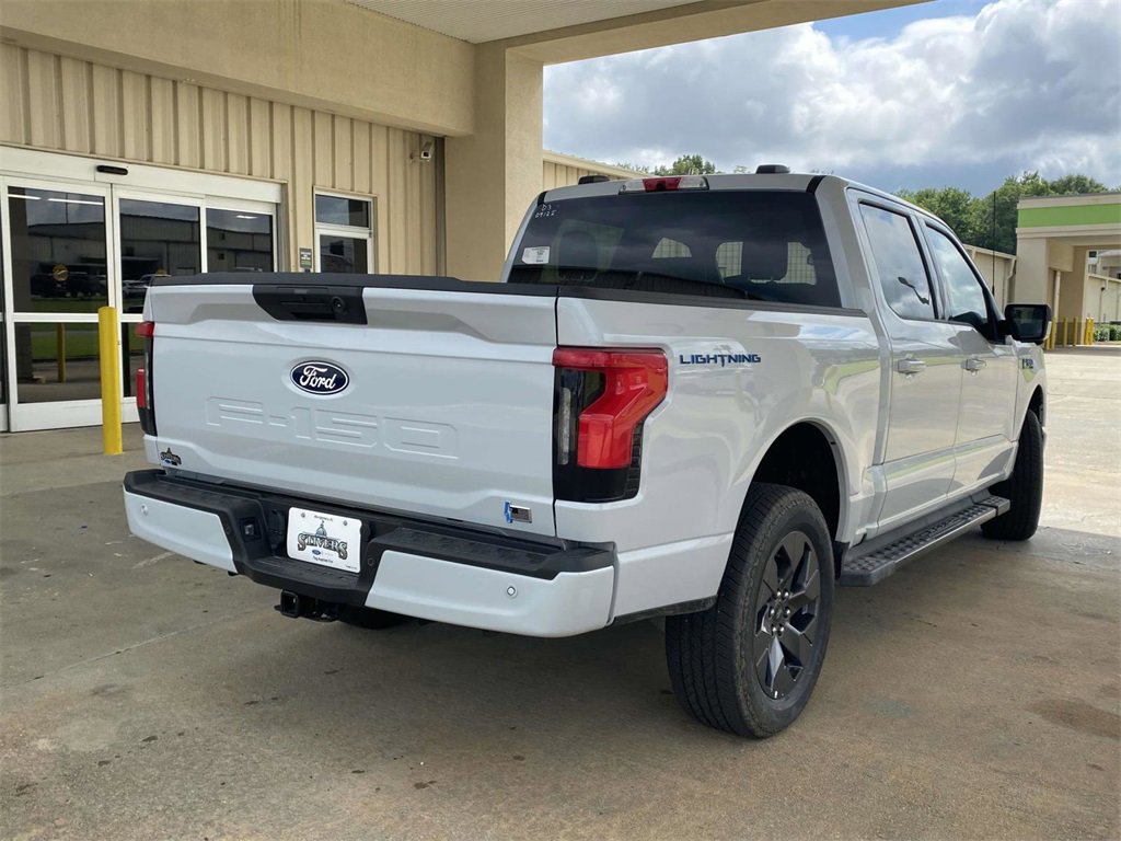 New 2025 Ford F150 Lightning Flash image 3