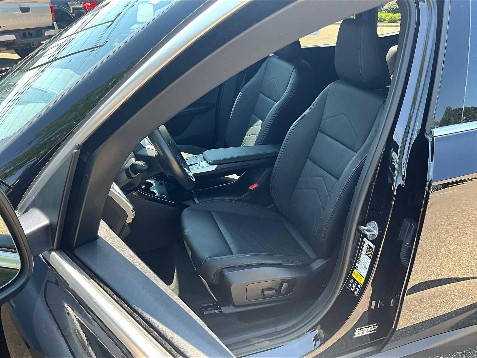 Used 2023 BMW X1 xDrive28i image 10