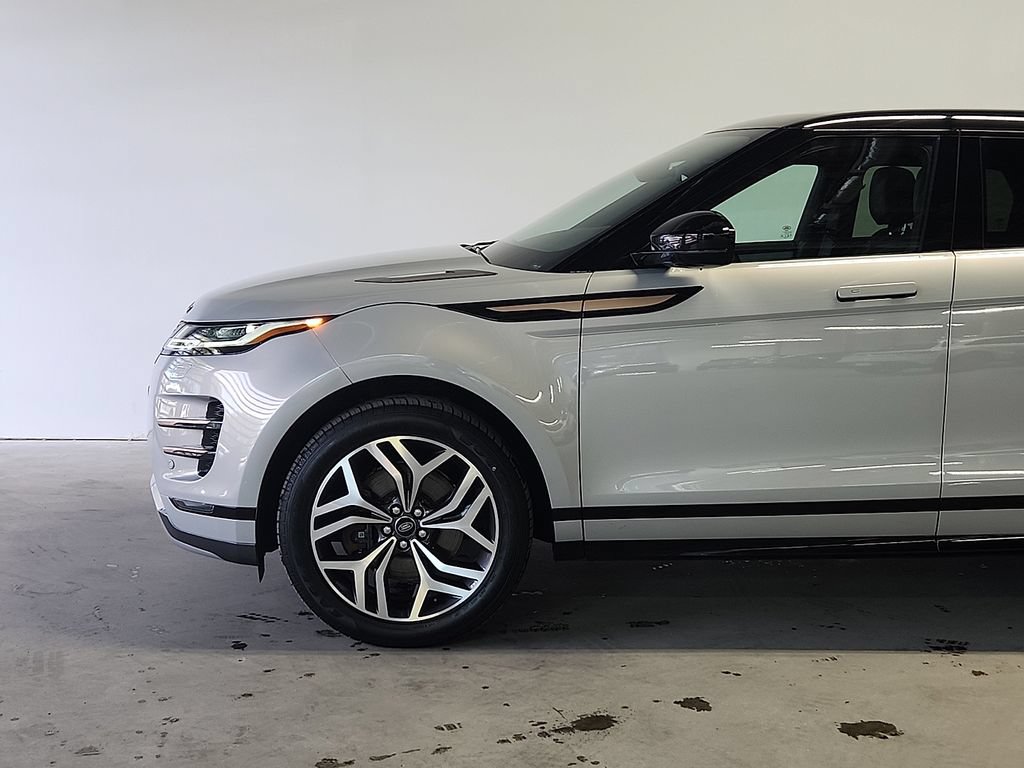 Used 2023 Land Rover Range Rover Evoque R-Dynamic SE AWD/4WD image 6