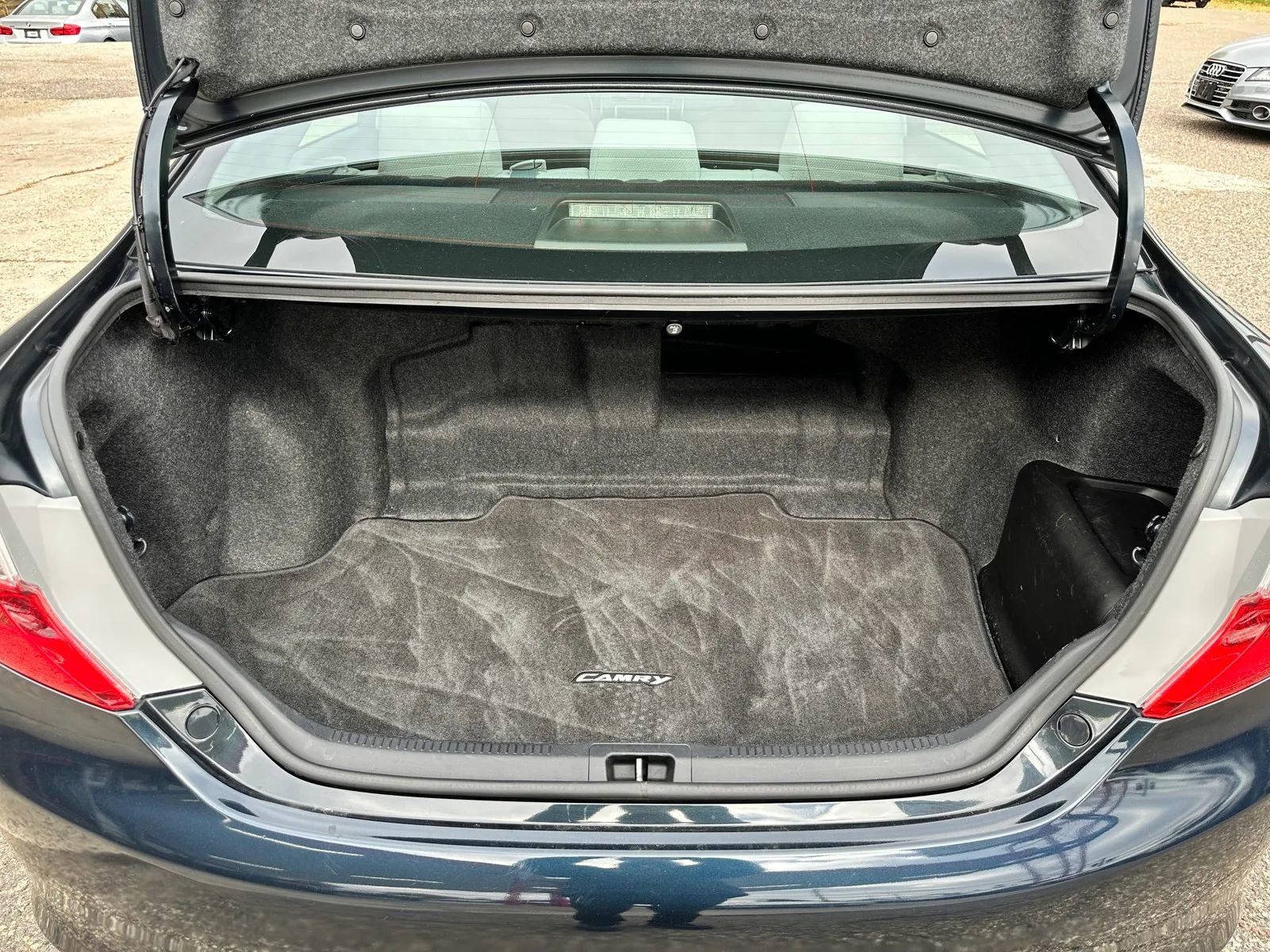 Used 2012 Toyota Camry XLE image 23