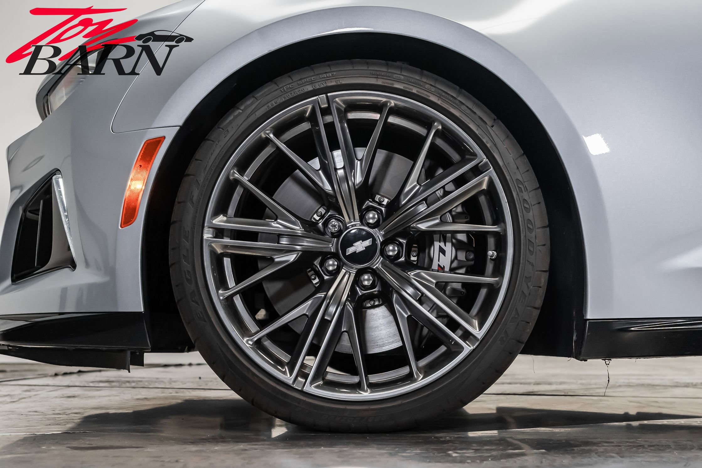 Used 2018 Chevrolet Camaro ZL1 image 27