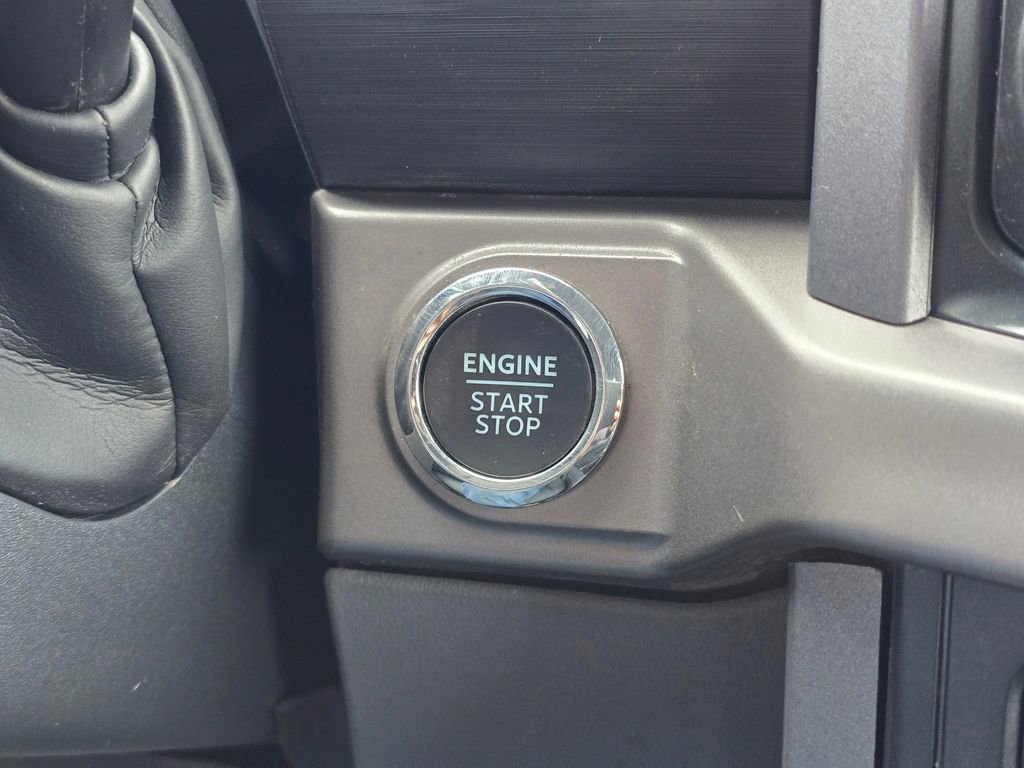 Used 2025 Ford F150 XLT w/ Equipment Group 302A MID image 41