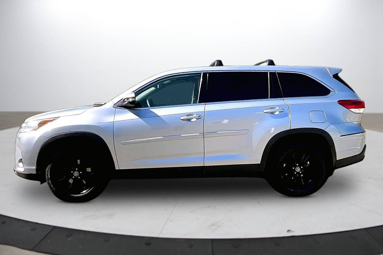 Used 2019 Toyota Highlander LE w/ Protection Package #3 image 6