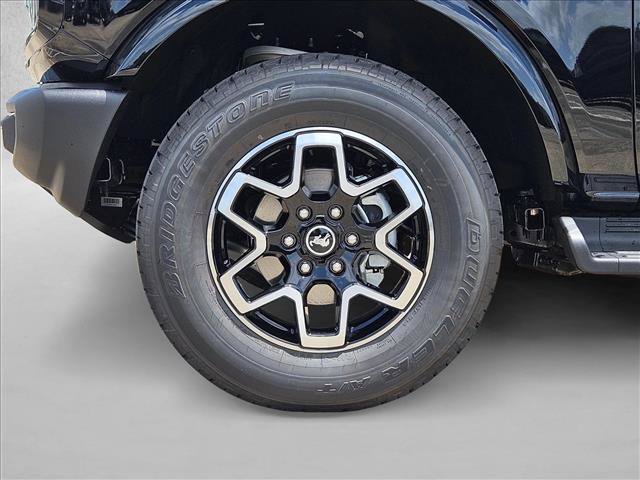 New 2026 Ford Bronco Outer Banks AWD/4WD image 10