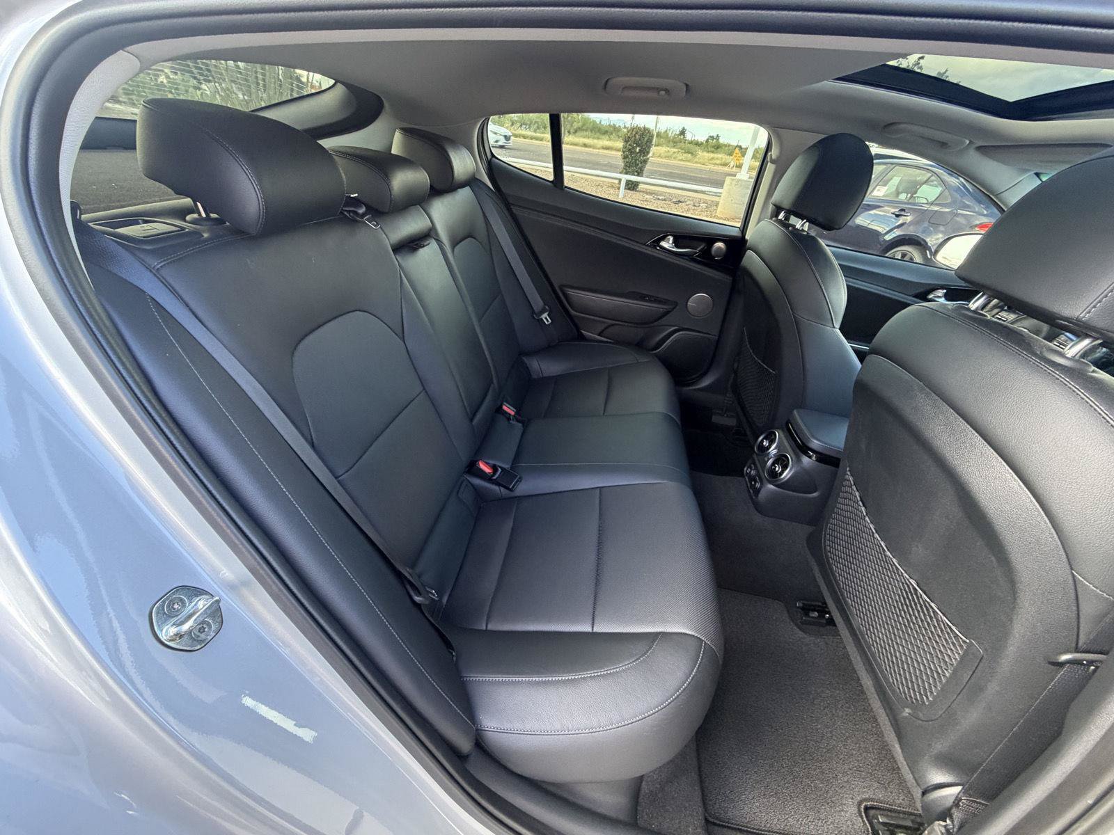 Used 2018 Kia Stinger Premium RWD image 22