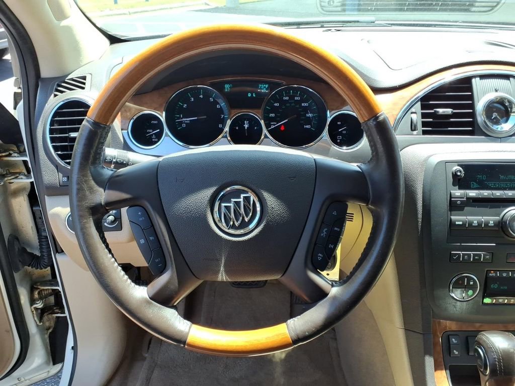 Used 2011 Buick Enclave CXL FWD image 21
