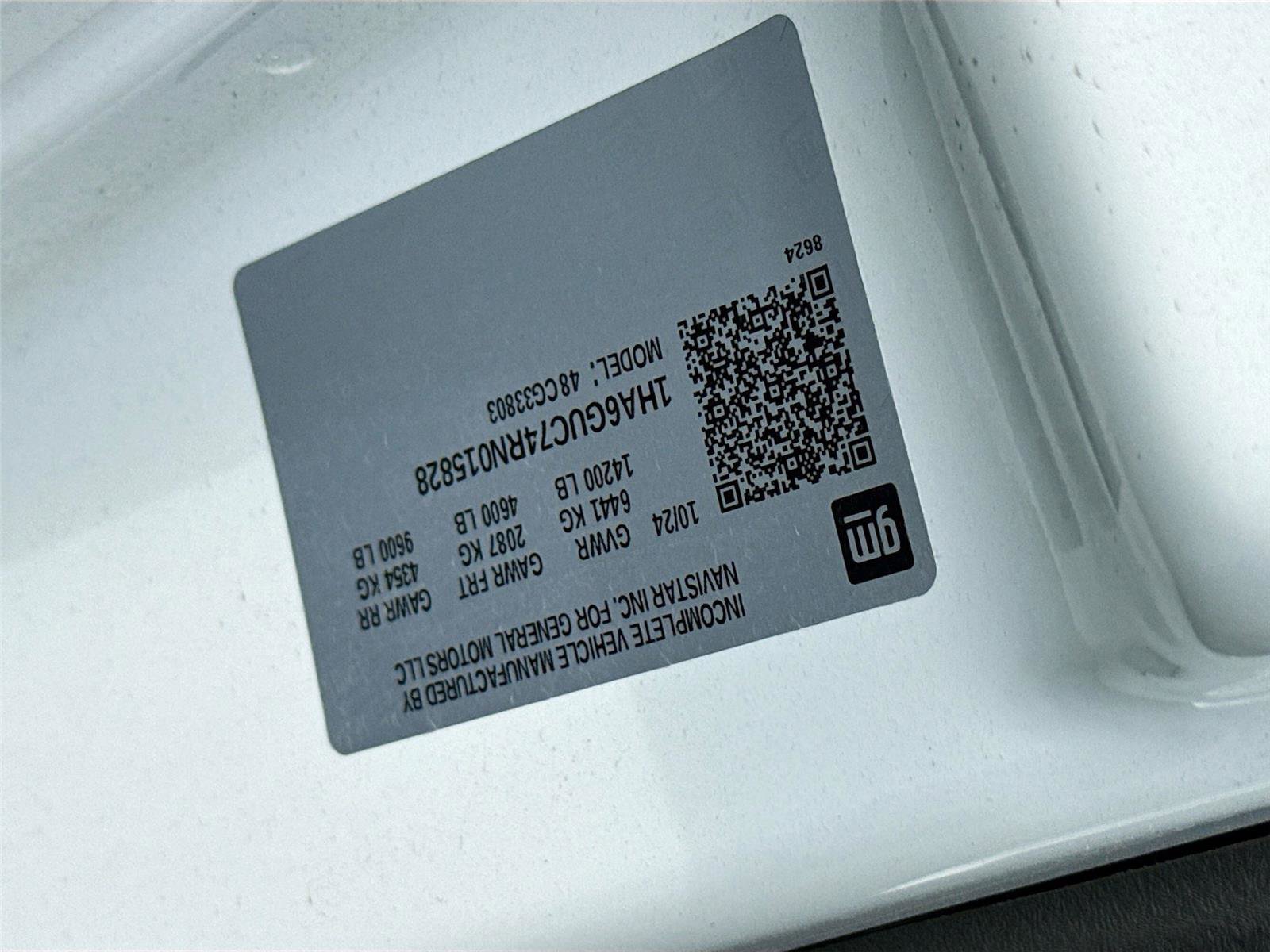 New 2024 Chevrolet Express 4500 w/ Power Convenience Package RWD image 18