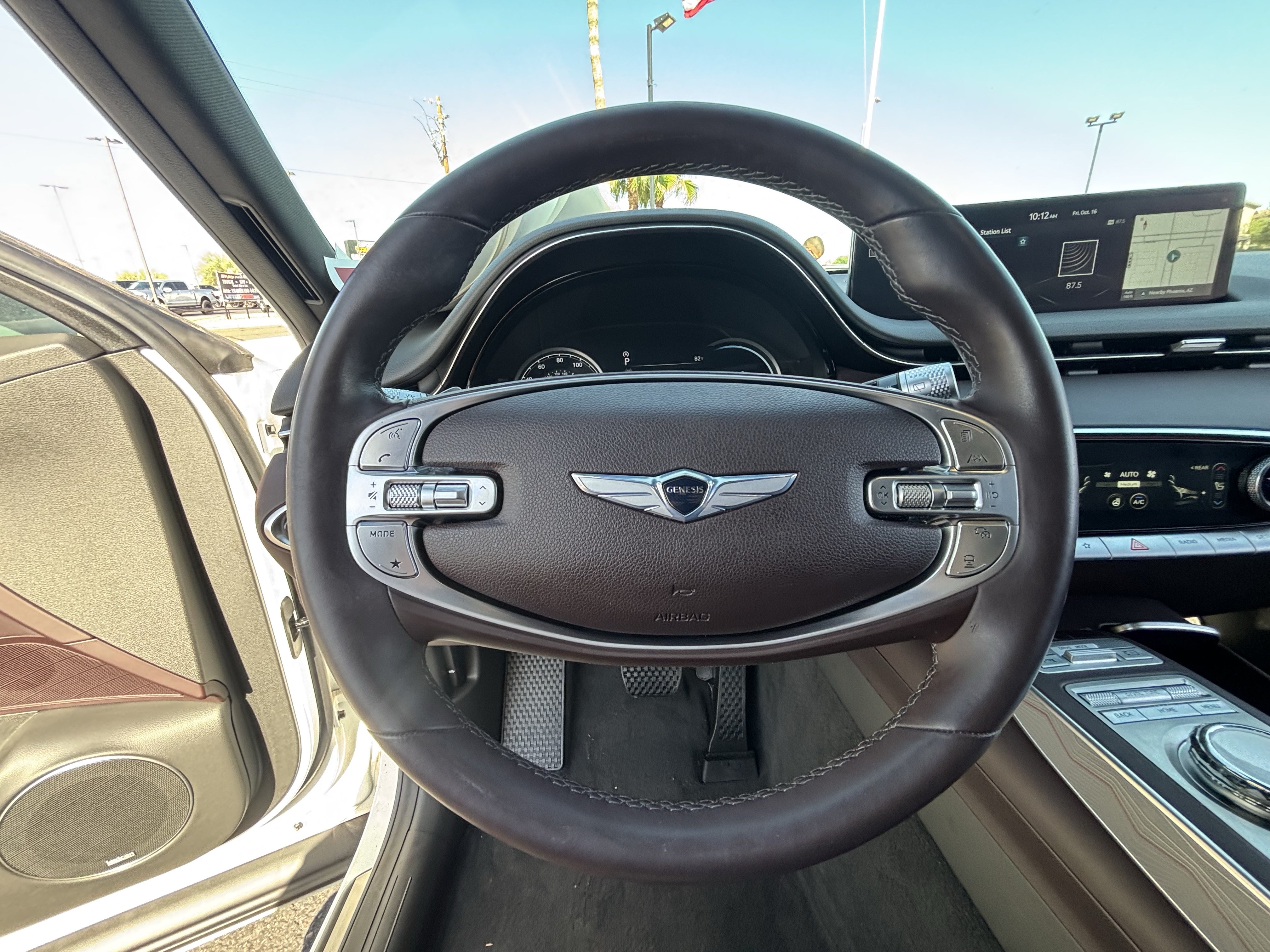 Used 2022 Genesis GV70 2.5T w/ Advanced Package AWD/4WD image 25