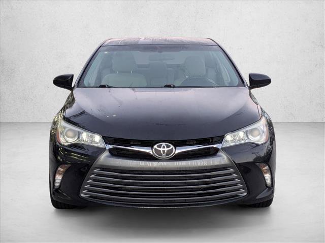 Used 2015 Toyota Camry LE video 2