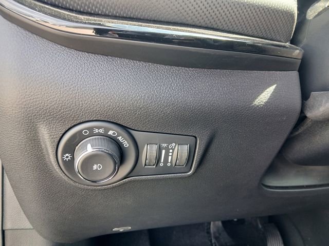 New 2026 Jeep Compass Limited image 26