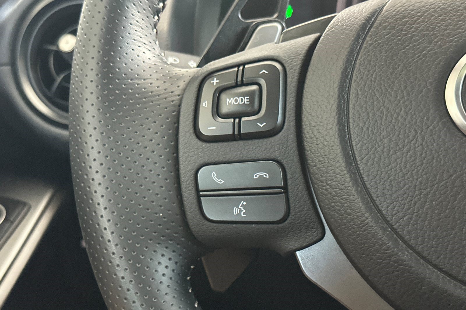 Certified 2024 Lexus IS 500 RWD image 28