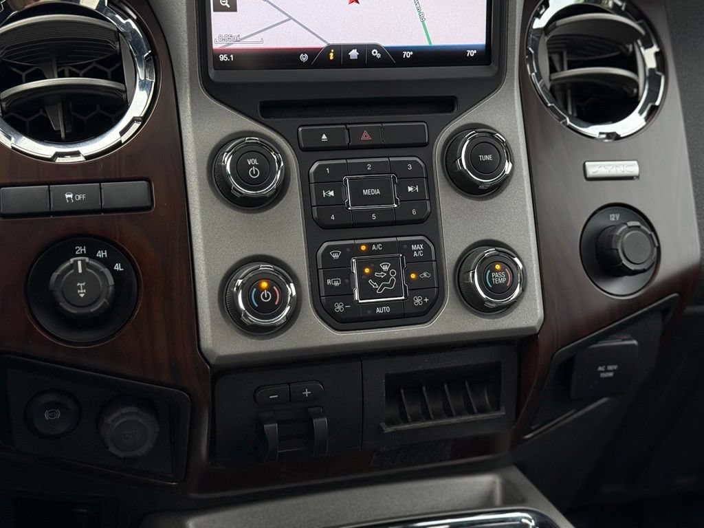 Used 2016 Ford F350 Lariat w/ Lariat Ultimate Package AWD/4WD image 25