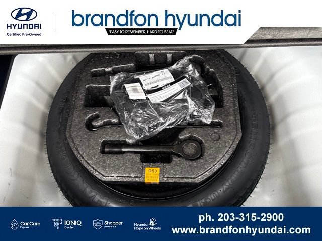 Certified 2023 Hyundai Venue SEL FWD image 30