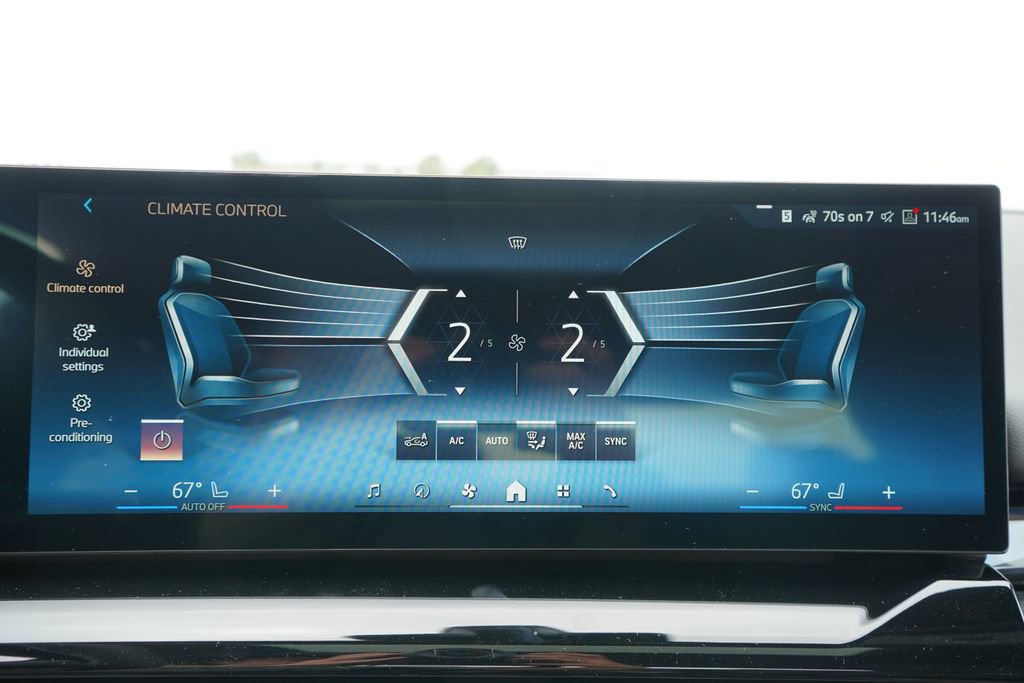 Used 2026 BMW i5 eDrive40 image 17