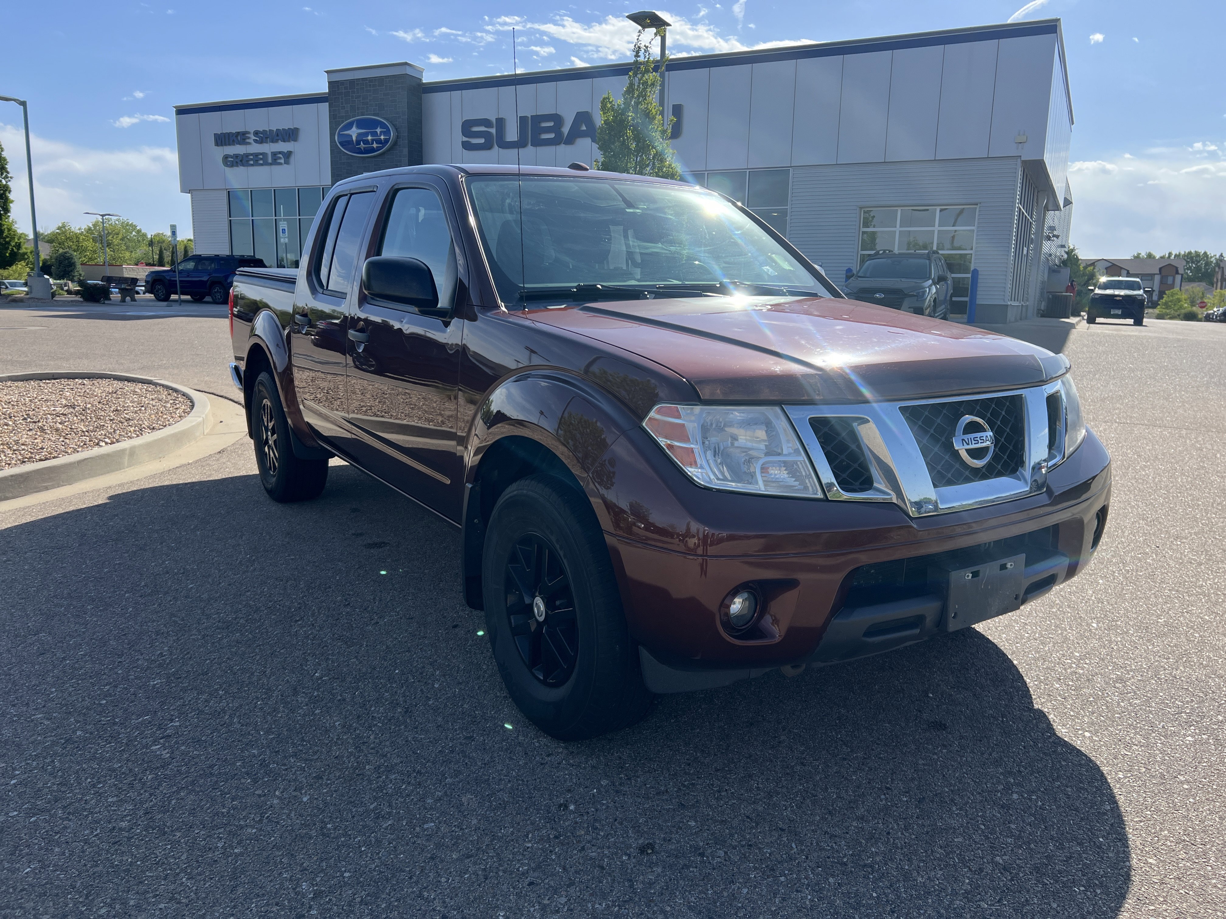 Used 2017 Nissan Frontier SV w/ SV Value Truck Package AWD/4WD image 8