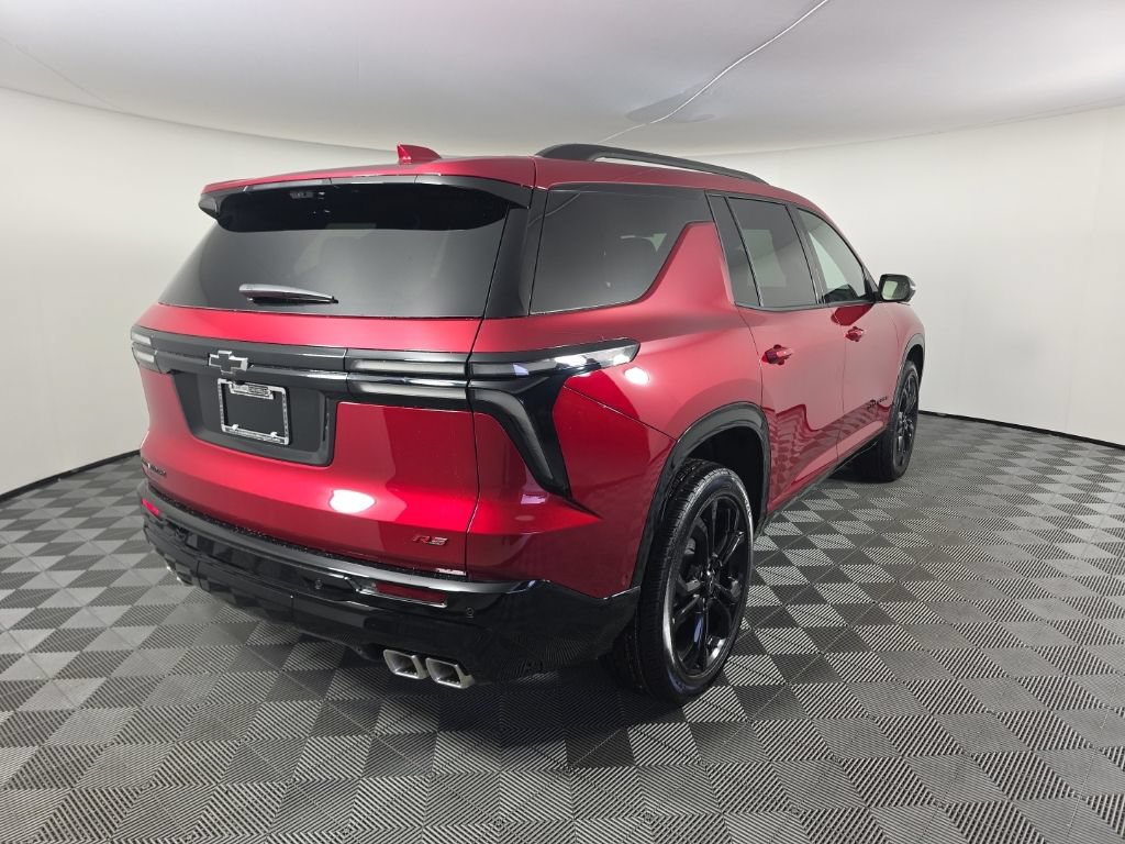 New 2027 Chevrolet Traverse RS w/ LPO, Floor Liner Package FWD image 5