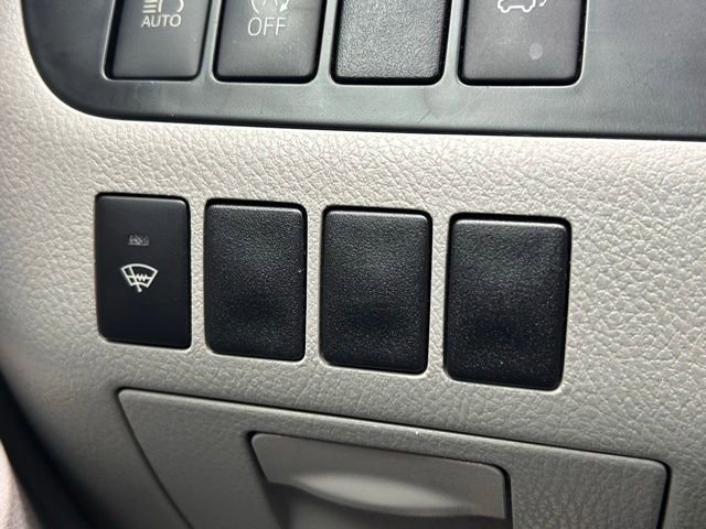 Used 2019 Toyota Highlander XLE FWD image 16