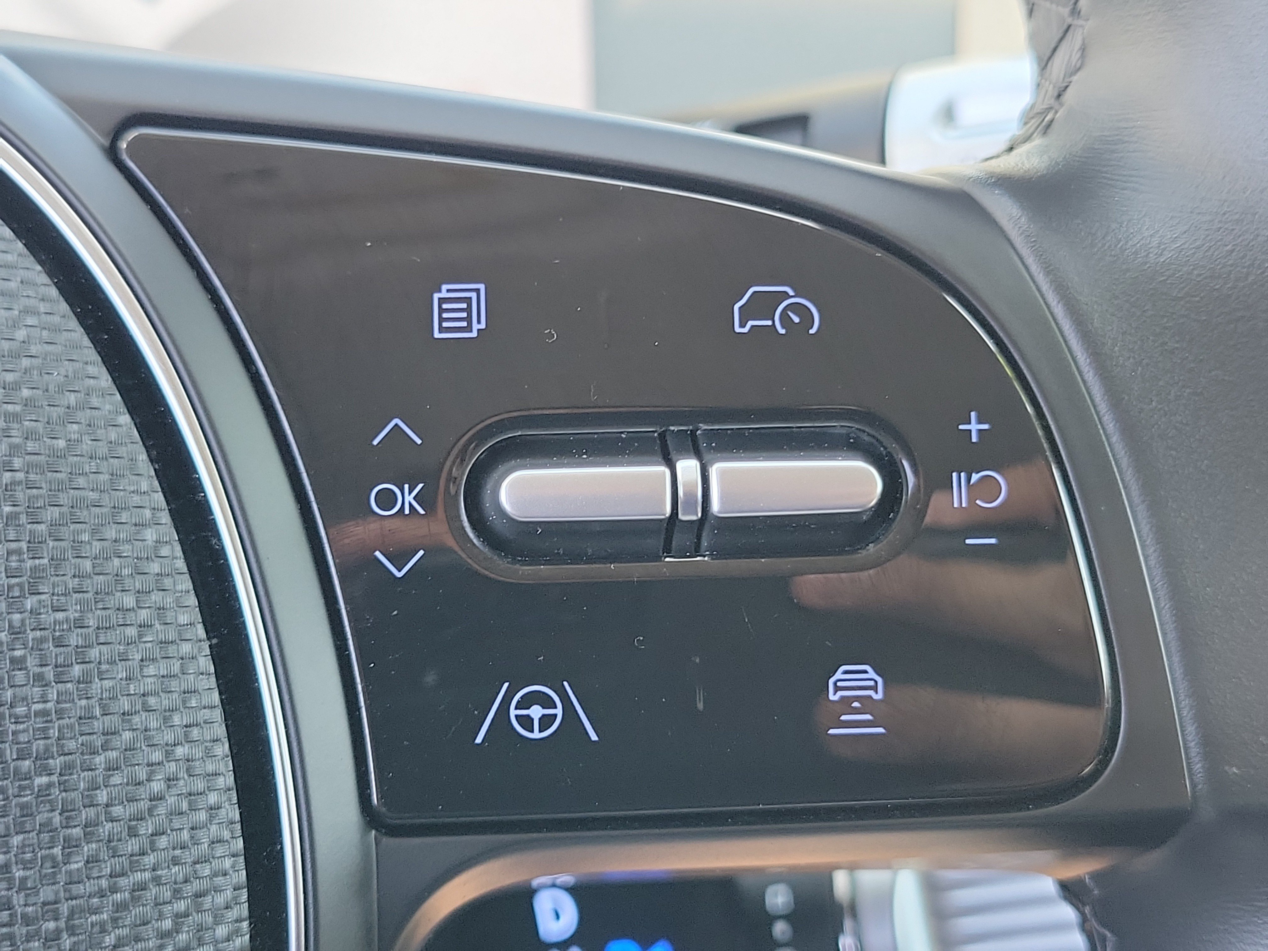 Certified 2024 Hyundai Ioniq 5 SE RWD image 9