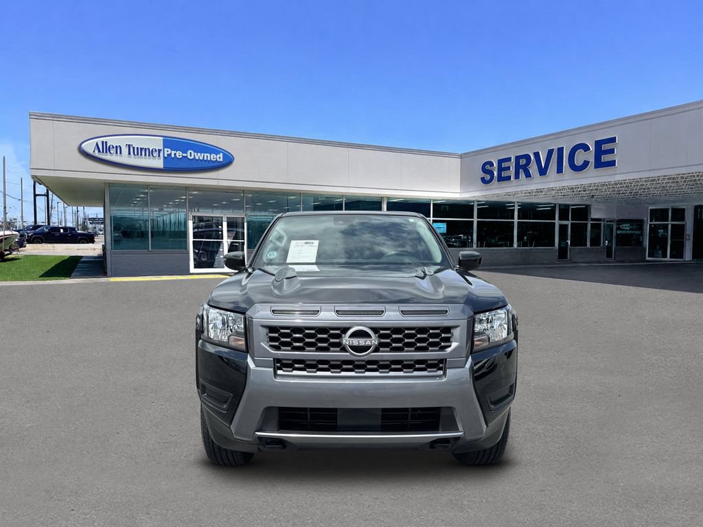 Used 2025 Nissan Frontier SV AWD/4WD image 3