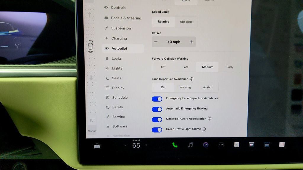 Used 2022 Tesla Model X Plaid image 22