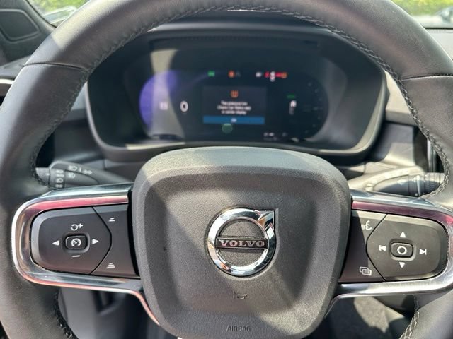 Used 2023 Volvo XC40 Recharge Ultimate w/ Protection Package Premier AWD/4WD image 24