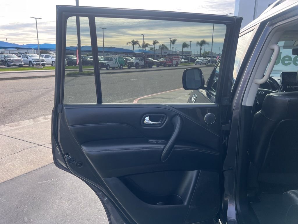Used 2024 INFINITI QX80 Luxe image 29